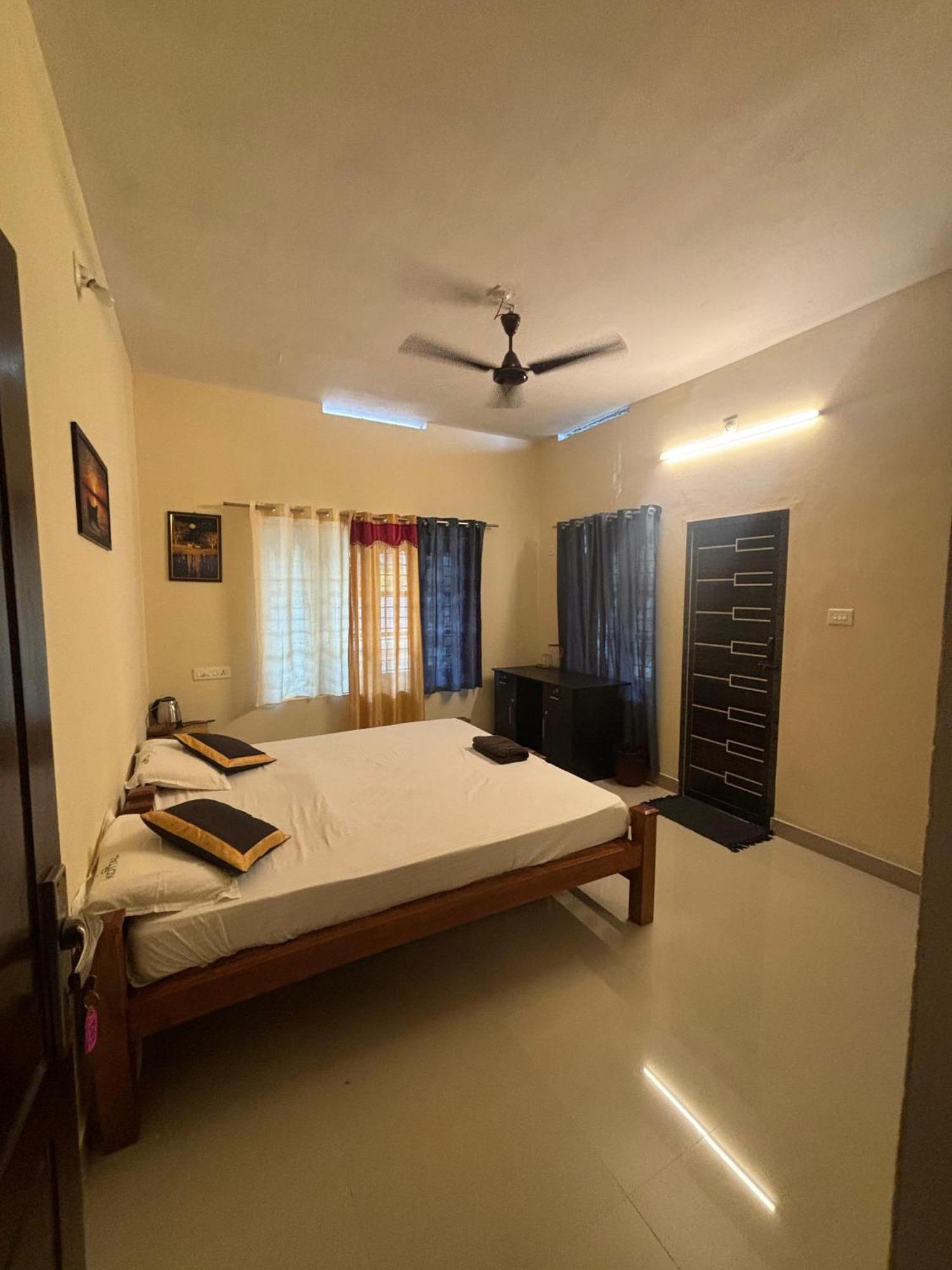 Anugraha Lotus Homestay Varkala Bagian luar foto