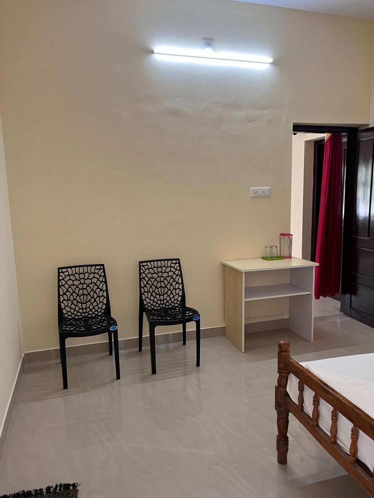 Anugraha Lotus Homestay Varkala Bagian luar foto