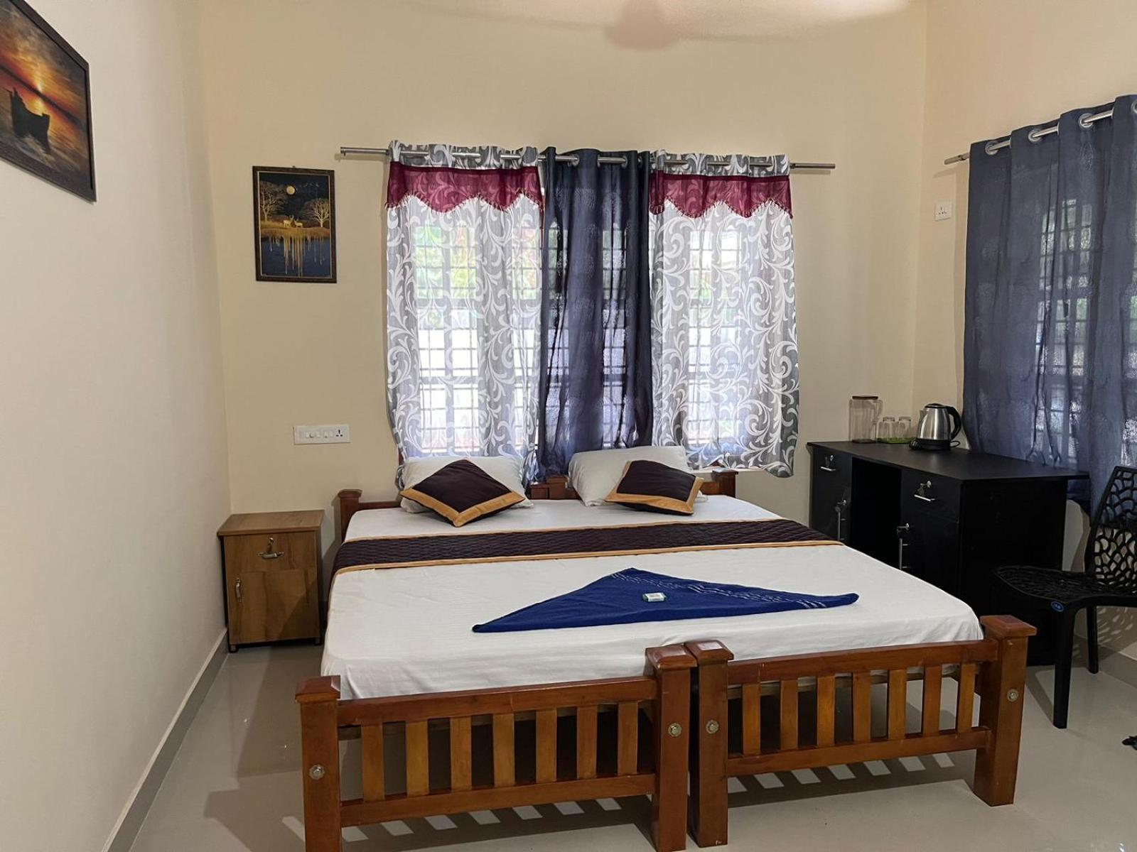 Anugraha Lotus Homestay Varkala Bagian luar foto