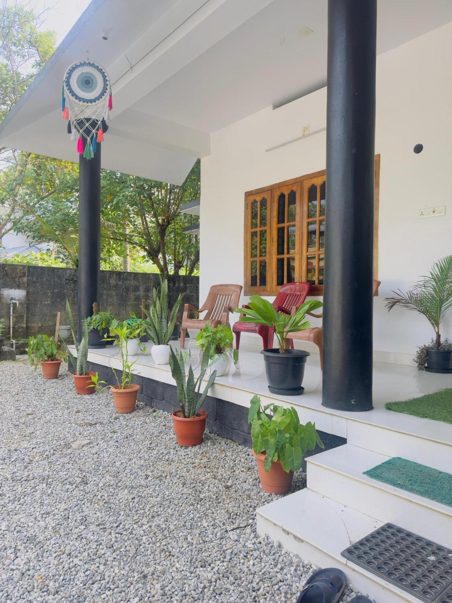 Anugraha Lotus Homestay Varkala Bagian luar foto